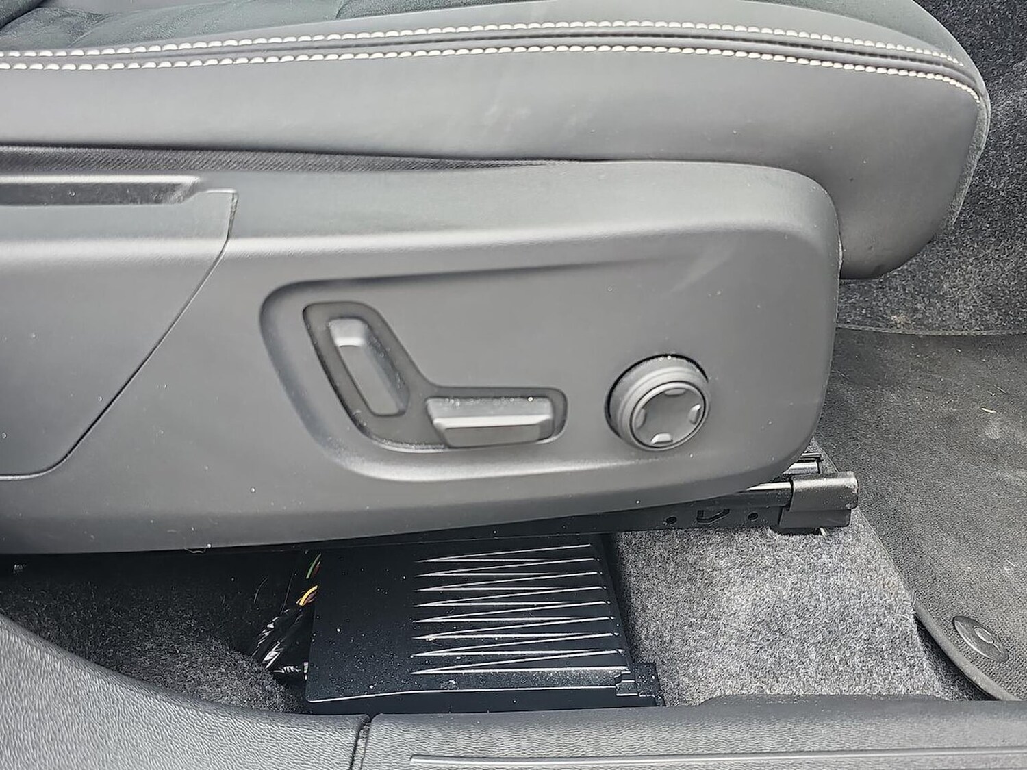 Used Volvo XC40 2025 for sale - 78191345: Photo 31