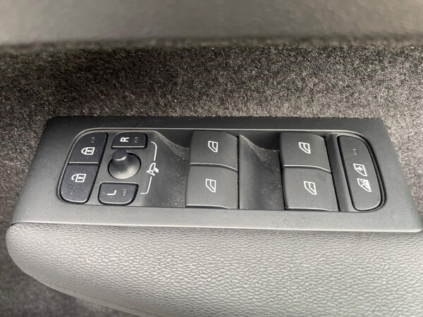 Used Volvo XC40 2025 for sale - 76293095: Photo 21