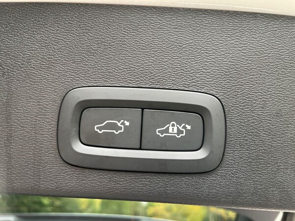 Used Volvo XC40 2025 for sale - 76293095: Photo 42