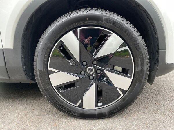 Used Volvo XC40 2025 for sale - 76293095: Photo 6