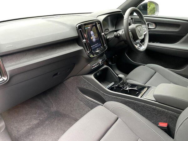 Used Volvo XC40 2025 for sale - 76293095: Photo 7
