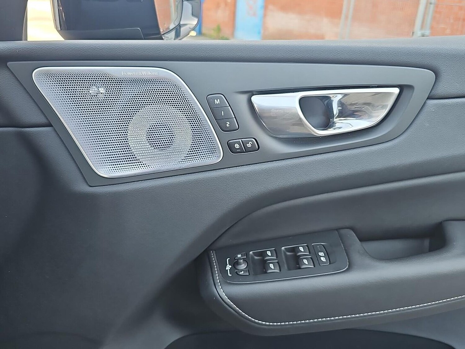 Used Volvo XC60 2023 for sale - 78191384: Photo 32