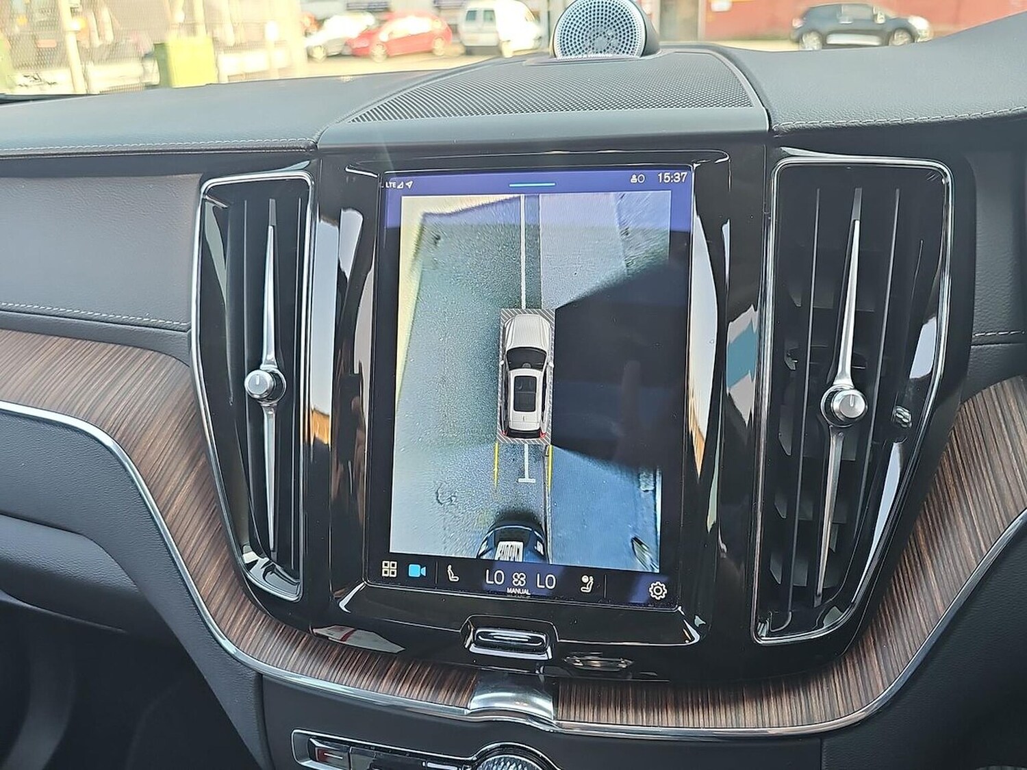 Used Volvo XC60 2023 for sale - 78191384: Photo 40