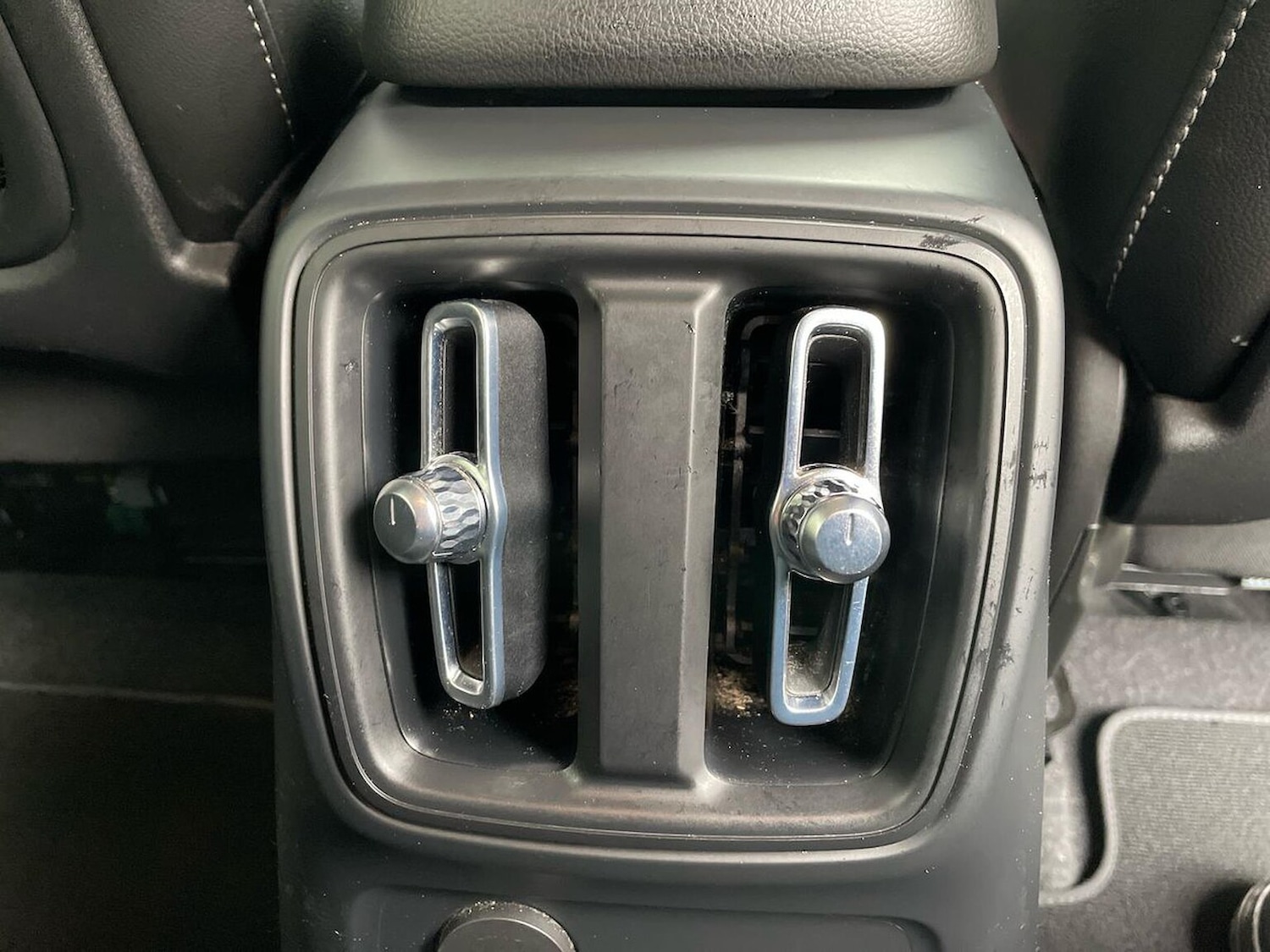 Used Volvo XC40 2022 for sale - 76101423: Photo 30