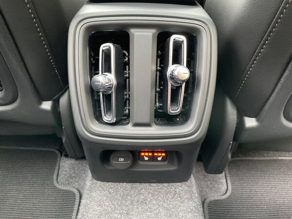 Used Volvo XC40 2024 for sale - 76253688: Photo 22