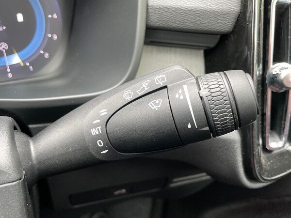 Used Volvo XC40 2024 for sale - 76253688: Photo 28