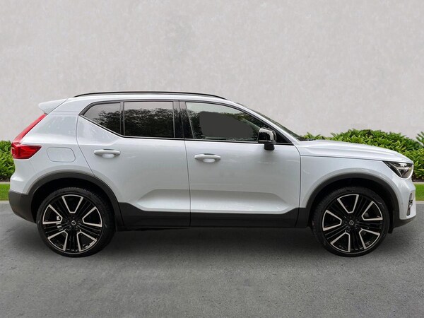 Used Volvo XC40 2024 for sale - 76253688: Photo 3