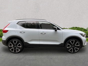 Used Volvo XC40 2024 for sale - 76253688: Photo 3