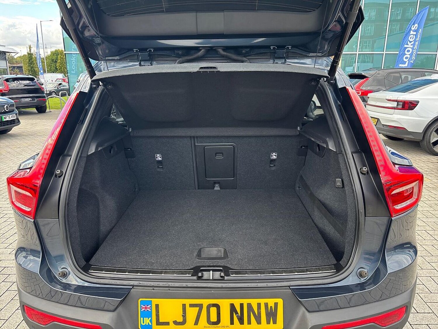 Used Volvo XC40 2020 for sale - 76005836: Photo 17