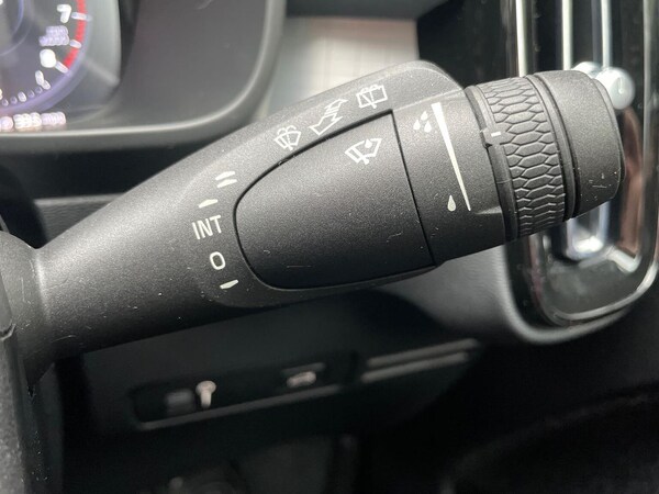 Used Volvo XC40 2021 for sale - 76225140: Photo 27