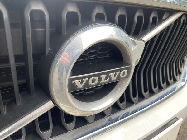 Used Volvo XC40 2021 for sale - 76225140: Photo 32
