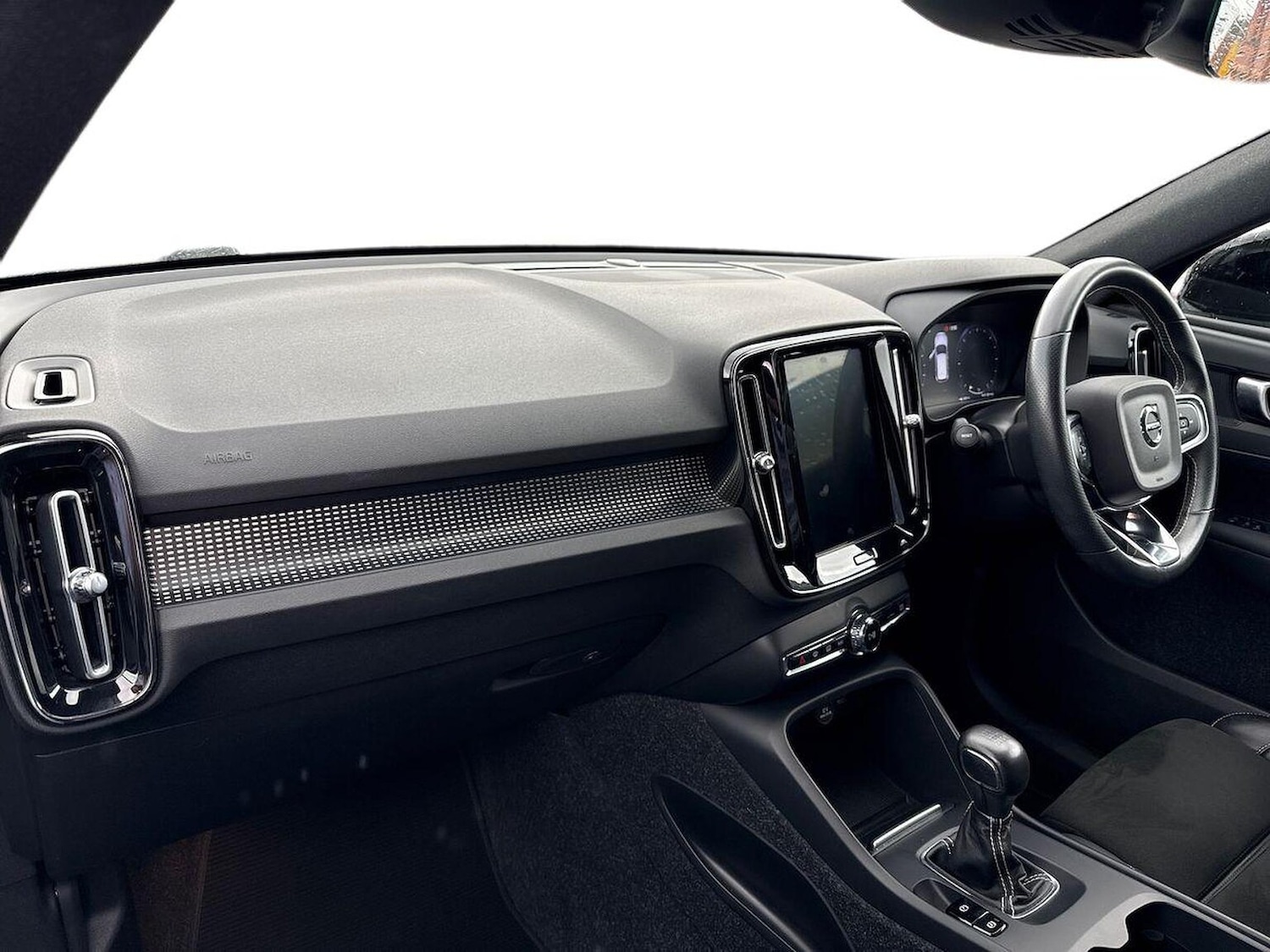 Used Volvo XC40 2020 for sale - 76699389: Photo 7