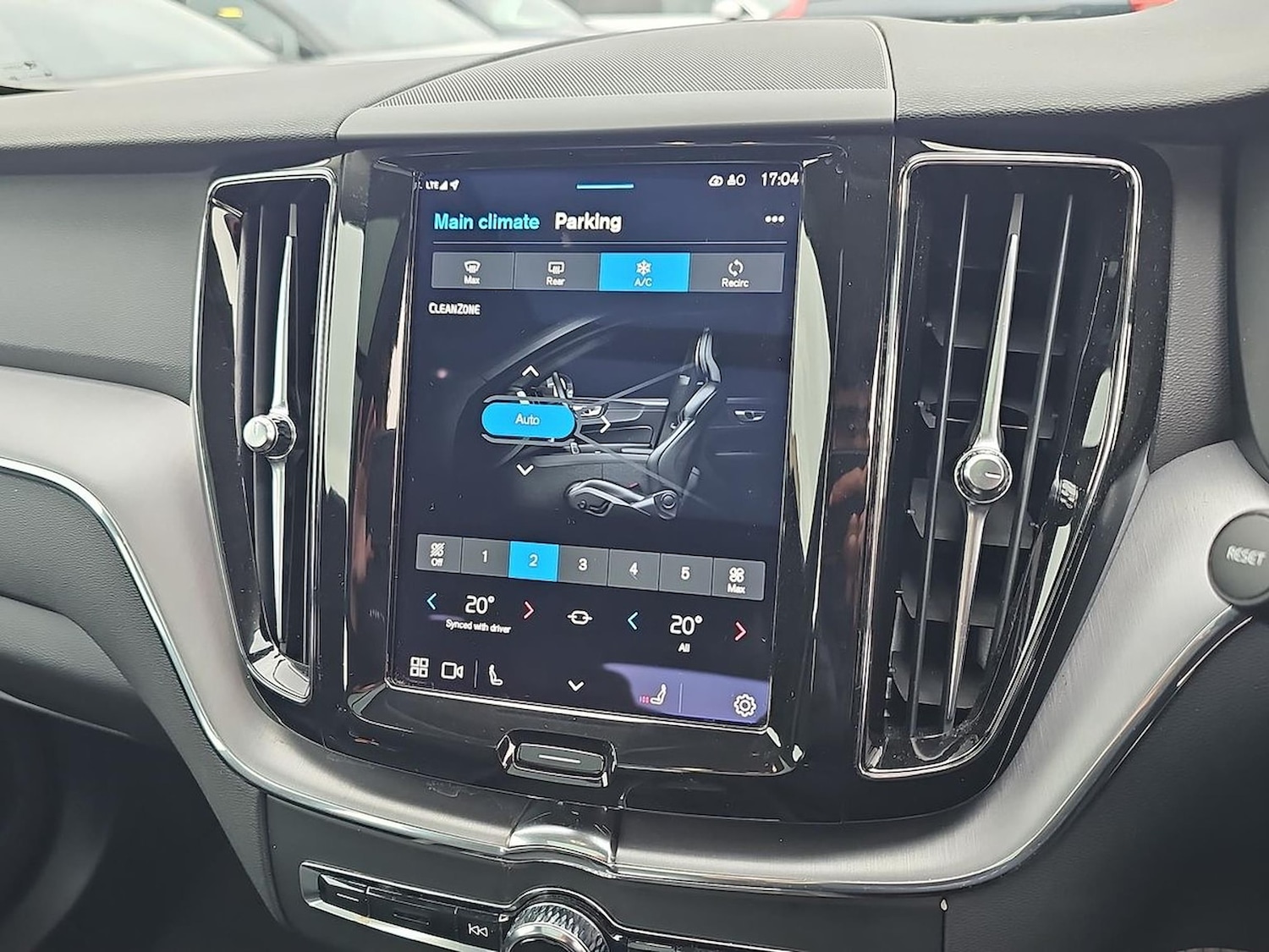 Used Volvo XC60 2022 for sale - 78191347: Photo 26