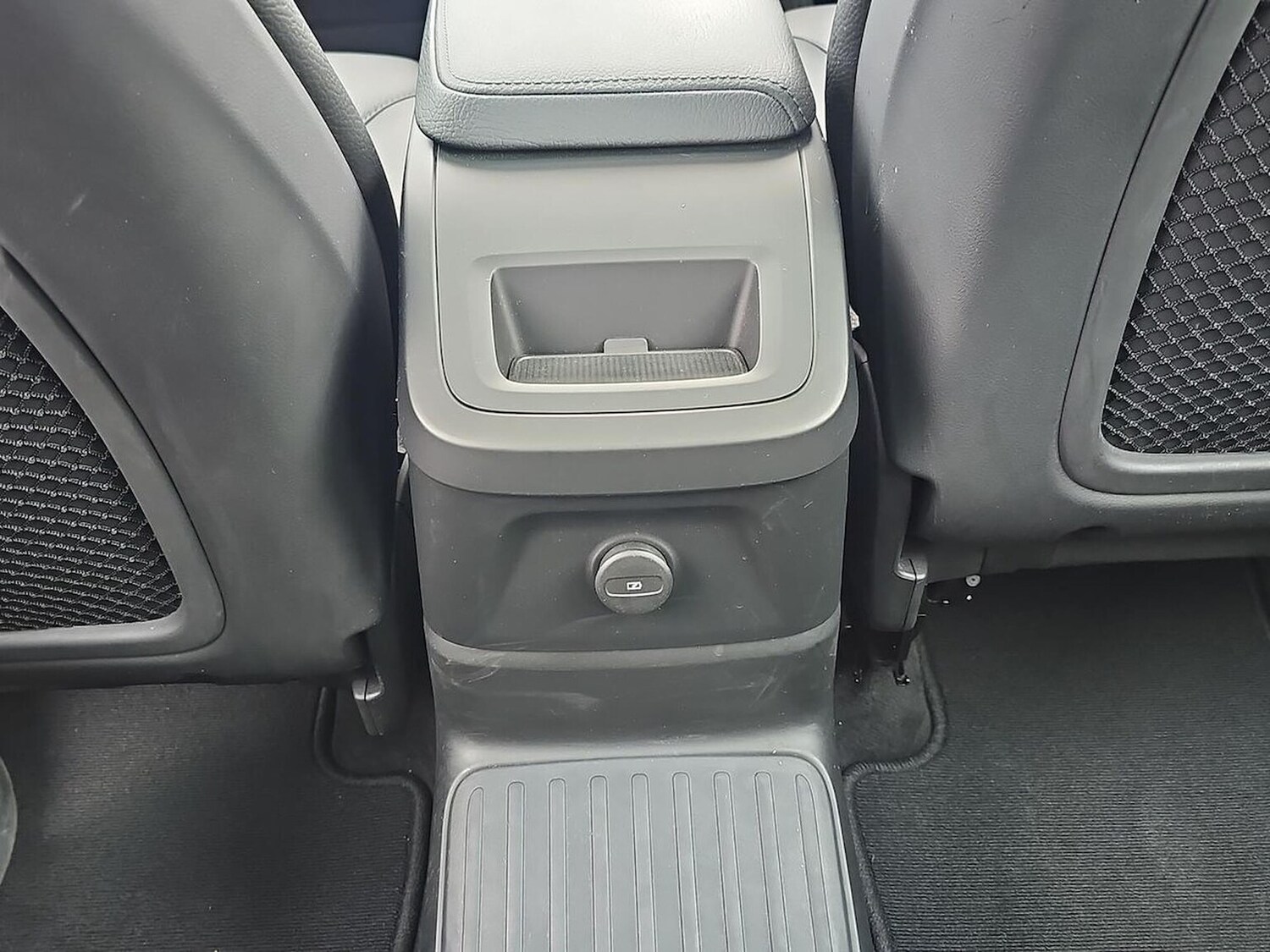 Used Volvo XC60 2022 for sale - 78191347: Photo 41