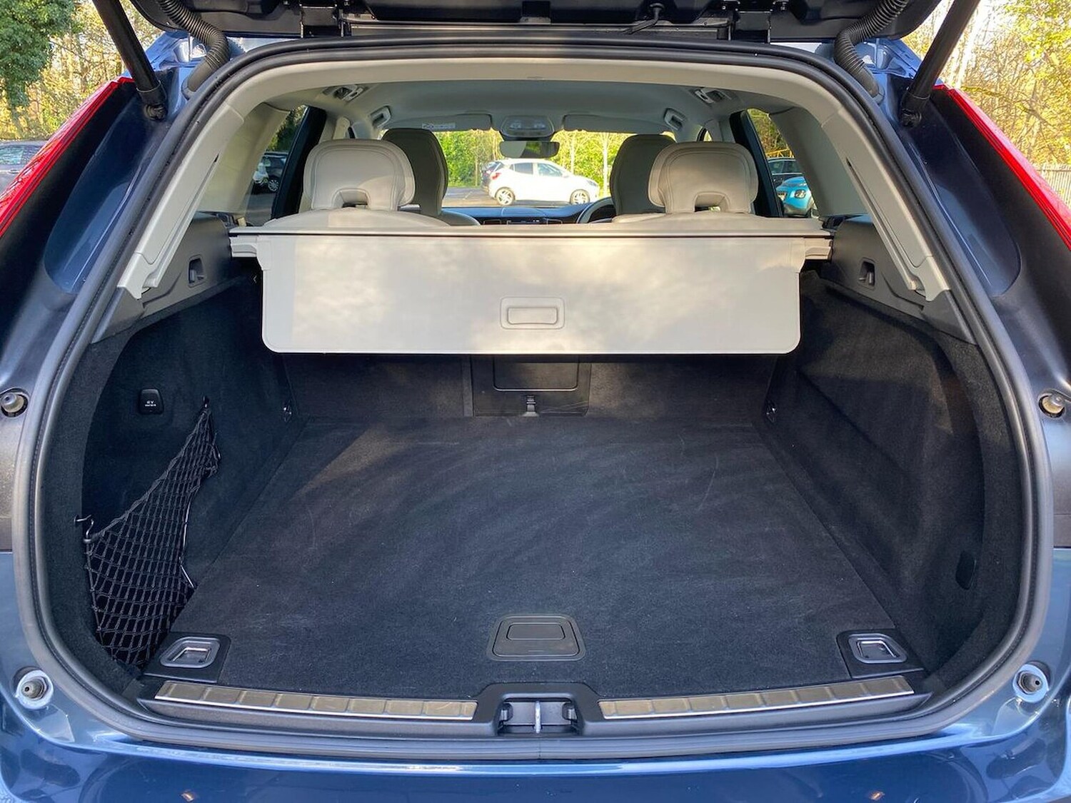 Used Volvo XC60 2023 for sale - 76693421: Photo 17