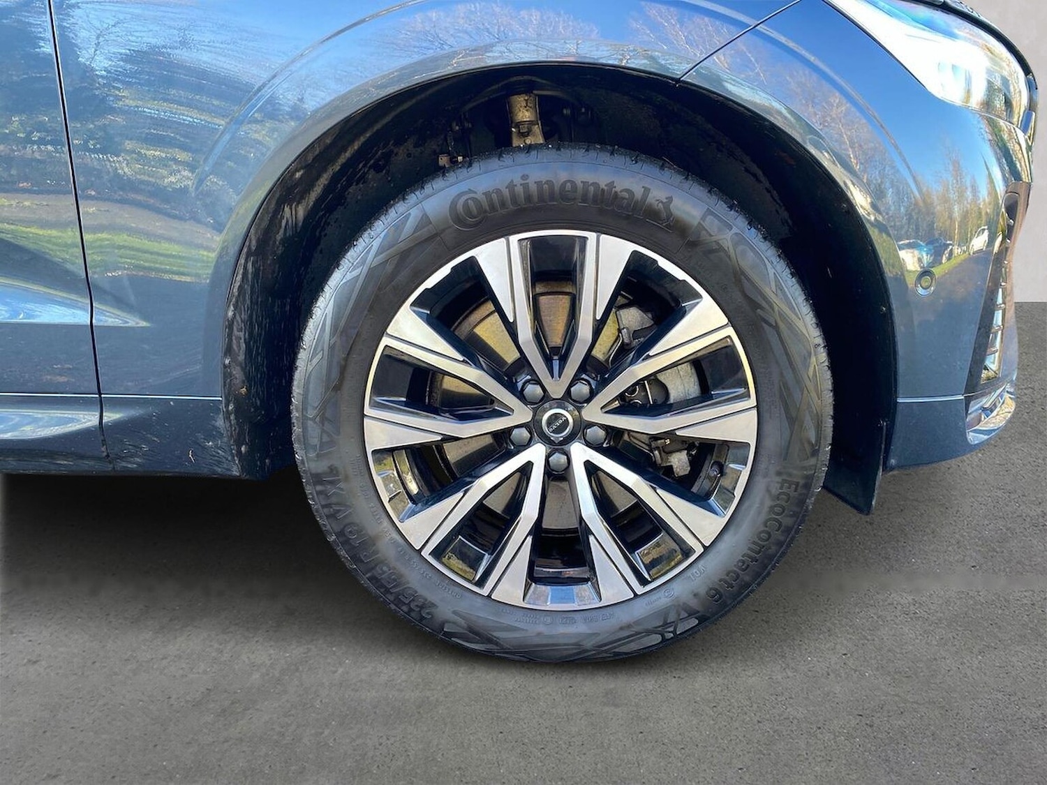 Used Volvo XC60 2023 for sale - 76693421: Photo 6