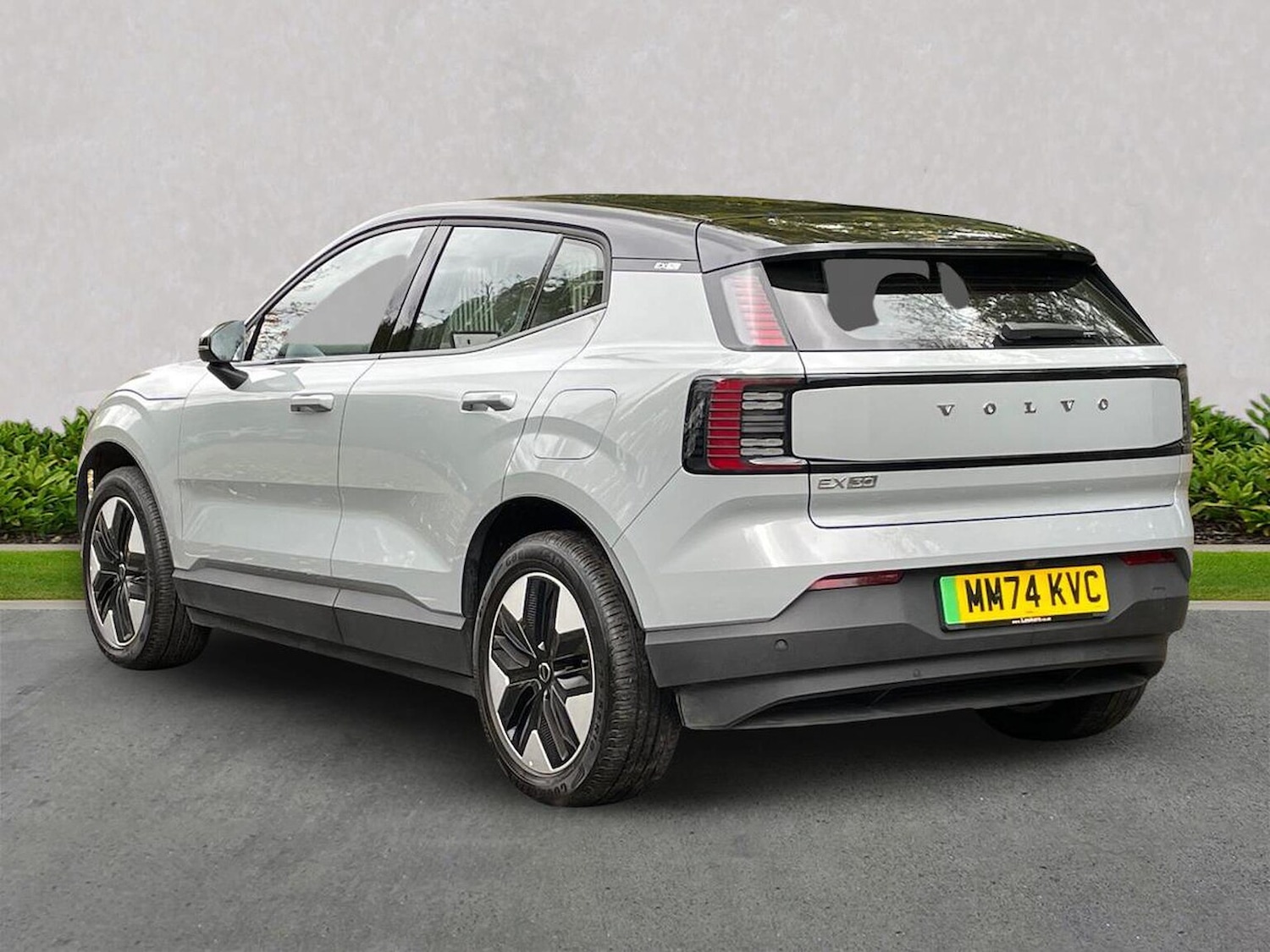 Used Volvo EX30 2024 for sale - 76357961: Photo 2