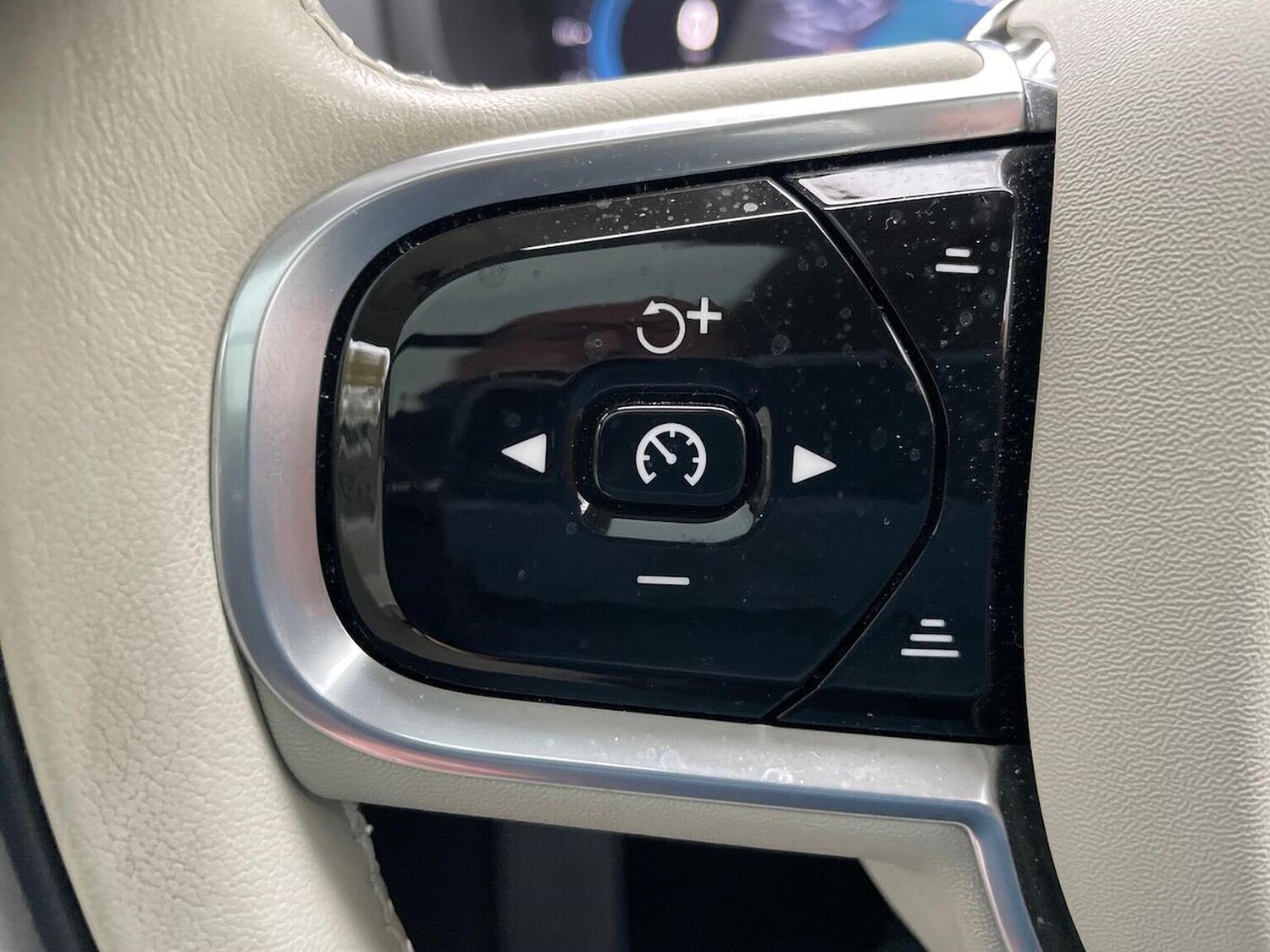 Used Volvo XC90 2022 for sale - 76490769: Photo 27