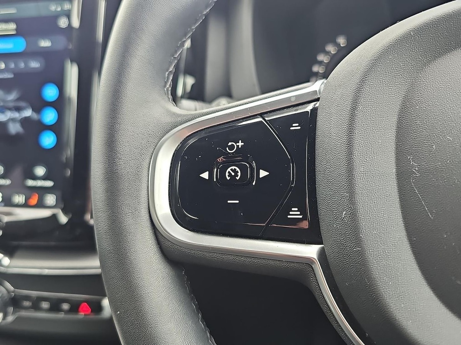 Used Volvo XC60 2022 for sale - 78191301: Photo 28