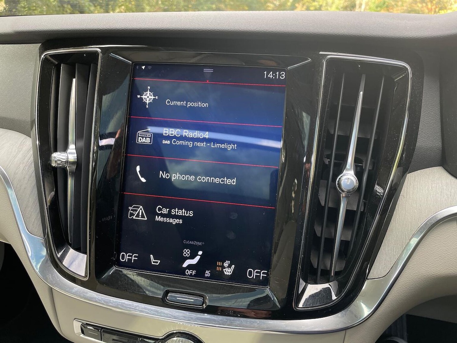 Used Volvo V60 2018 for sale - 76382645: Photo 11