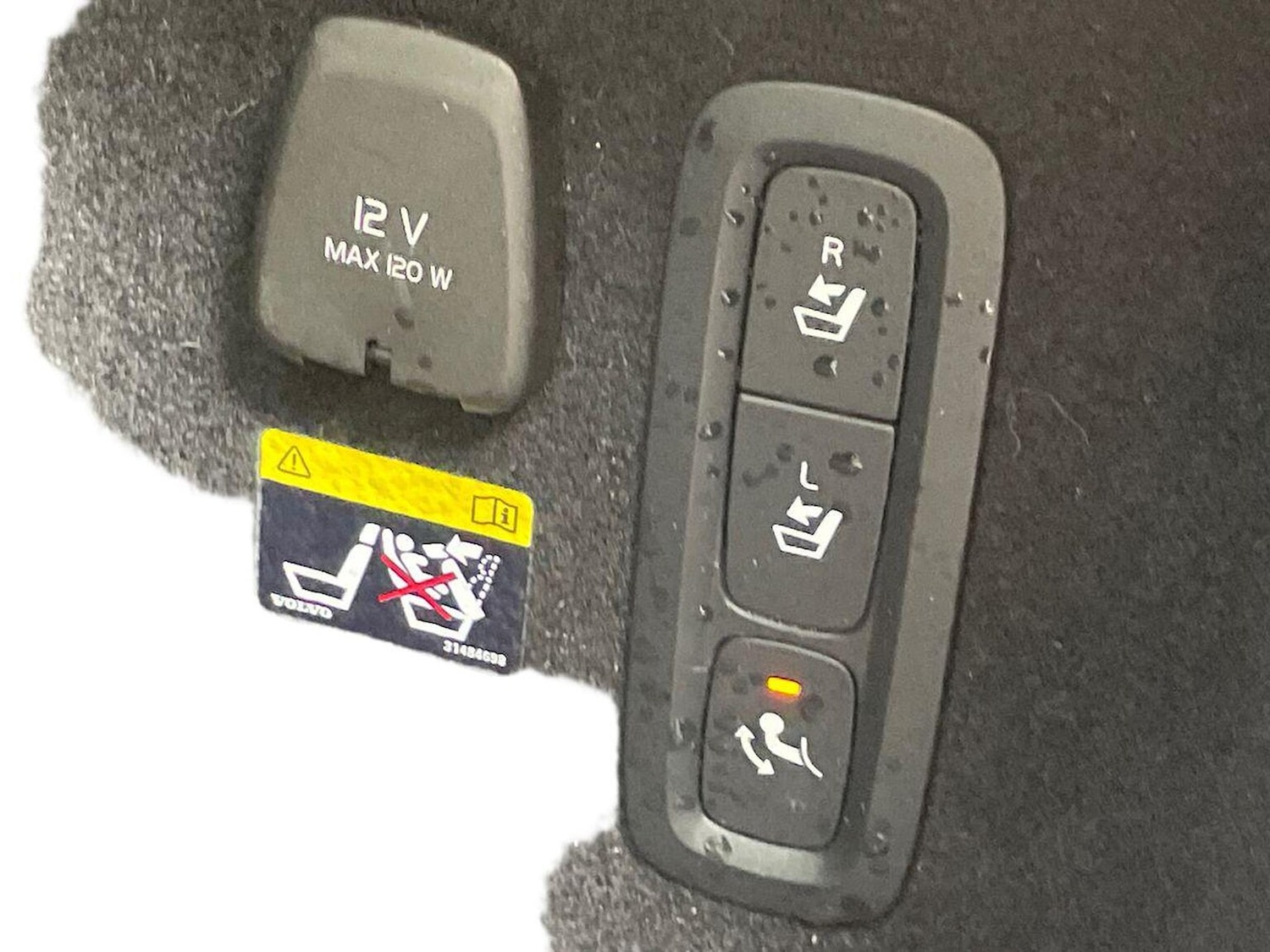 Used Volvo V60 2018 for sale - 76382645: Photo 18