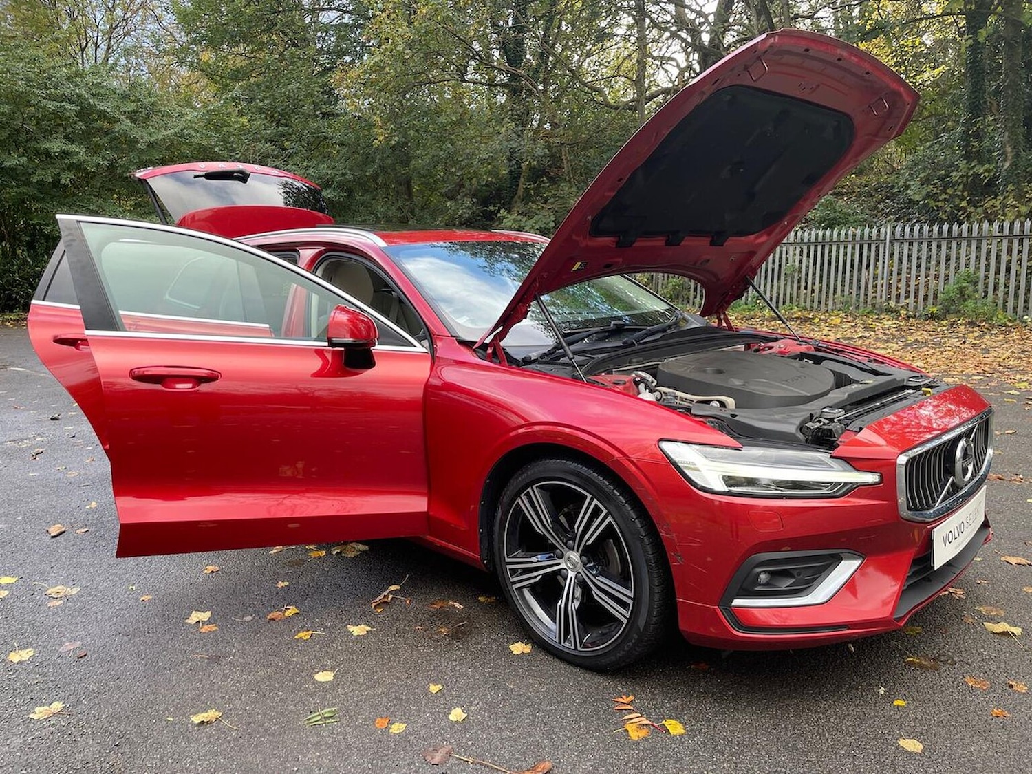 Used Volvo V60 2018 for sale - 76382645: Photo 39