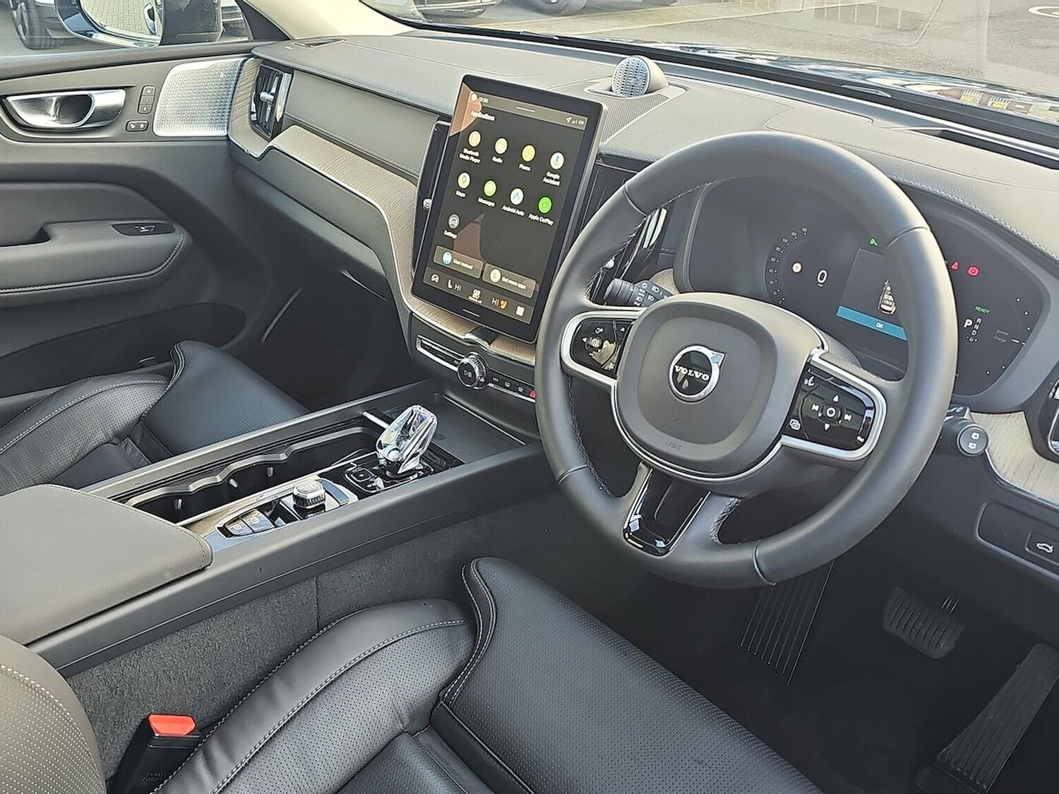 Used Volvo XC60 2025 for sale - 77845298: Photo 15