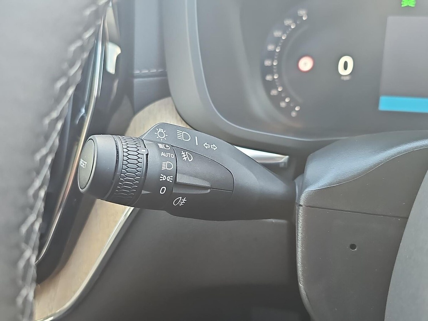 Used Volvo XC60 2025 for sale - 77845298: Photo 27