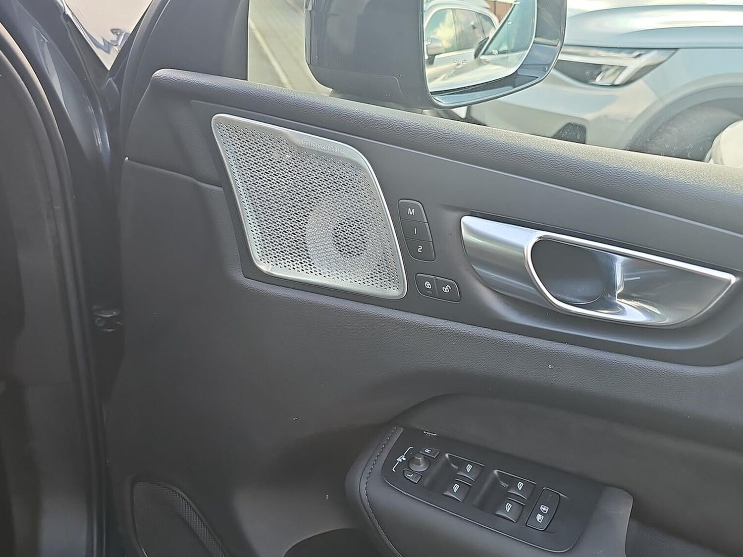 Used Volvo XC60 2025 for sale - 77845298: Photo 30