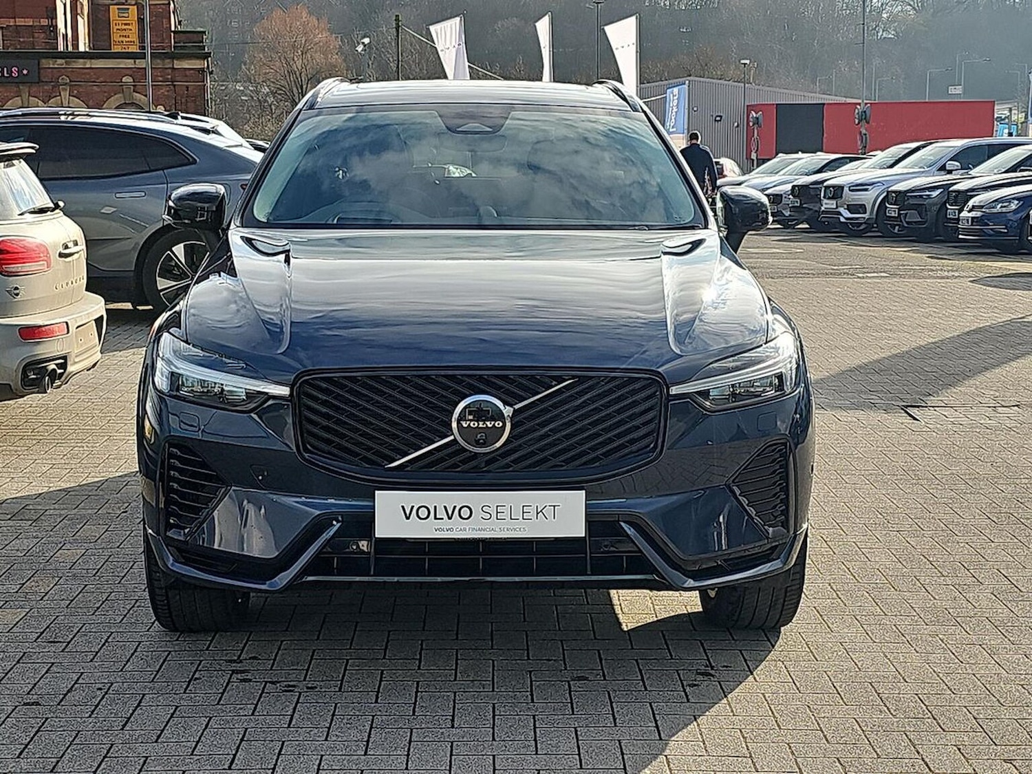 Used Volvo XC60 2025 for sale - 77845298: Photo 5