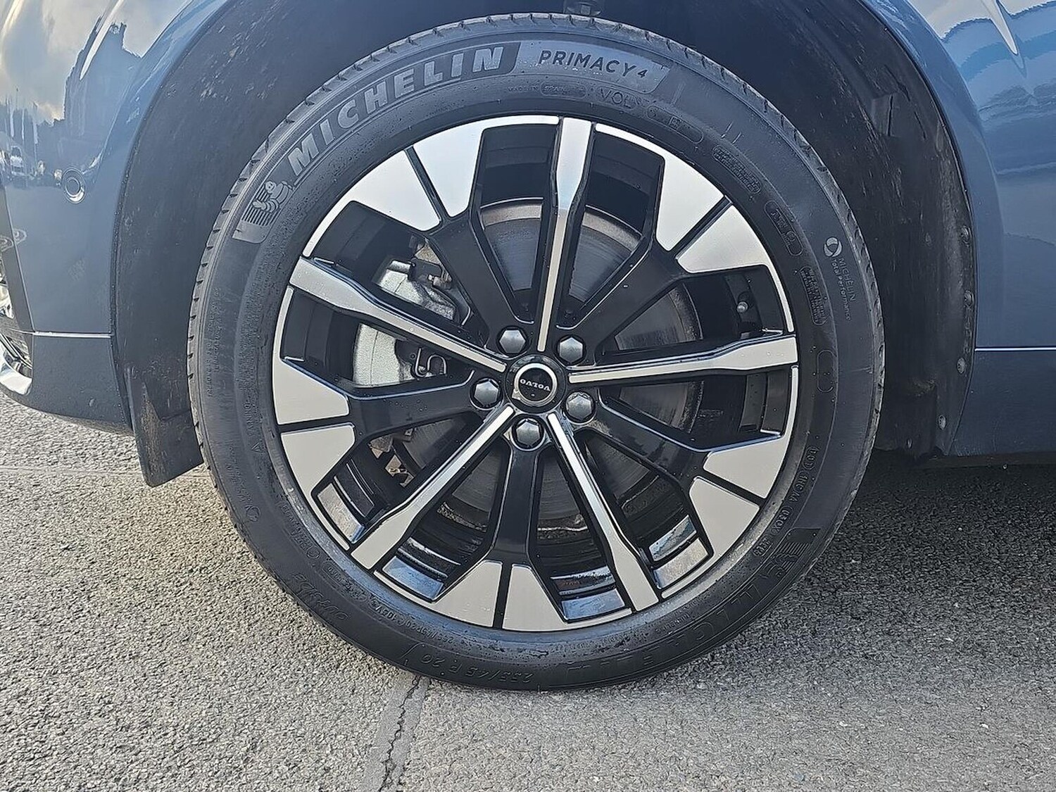 Used Volvo XC60 2025 for sale - 77845298: Photo 6