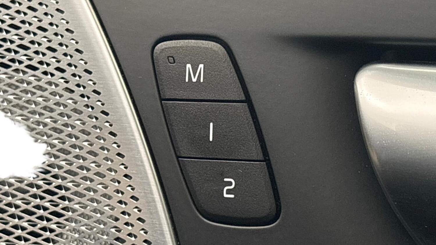 Used Volvo XC60 2025 for sale - 78139504: Photo 17