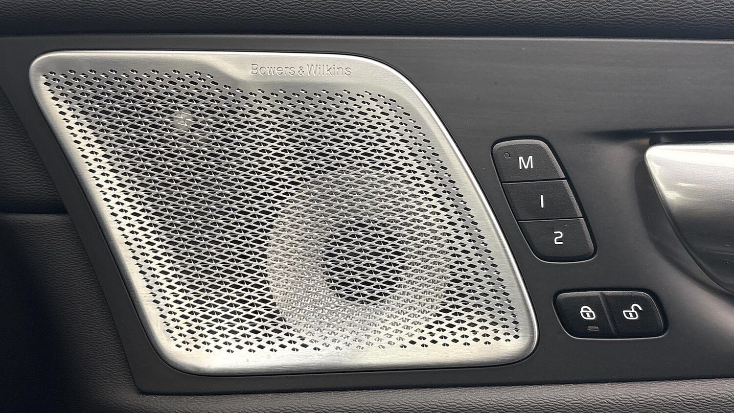 Used Volvo XC60 2025 for sale - 78139504: Photo 29