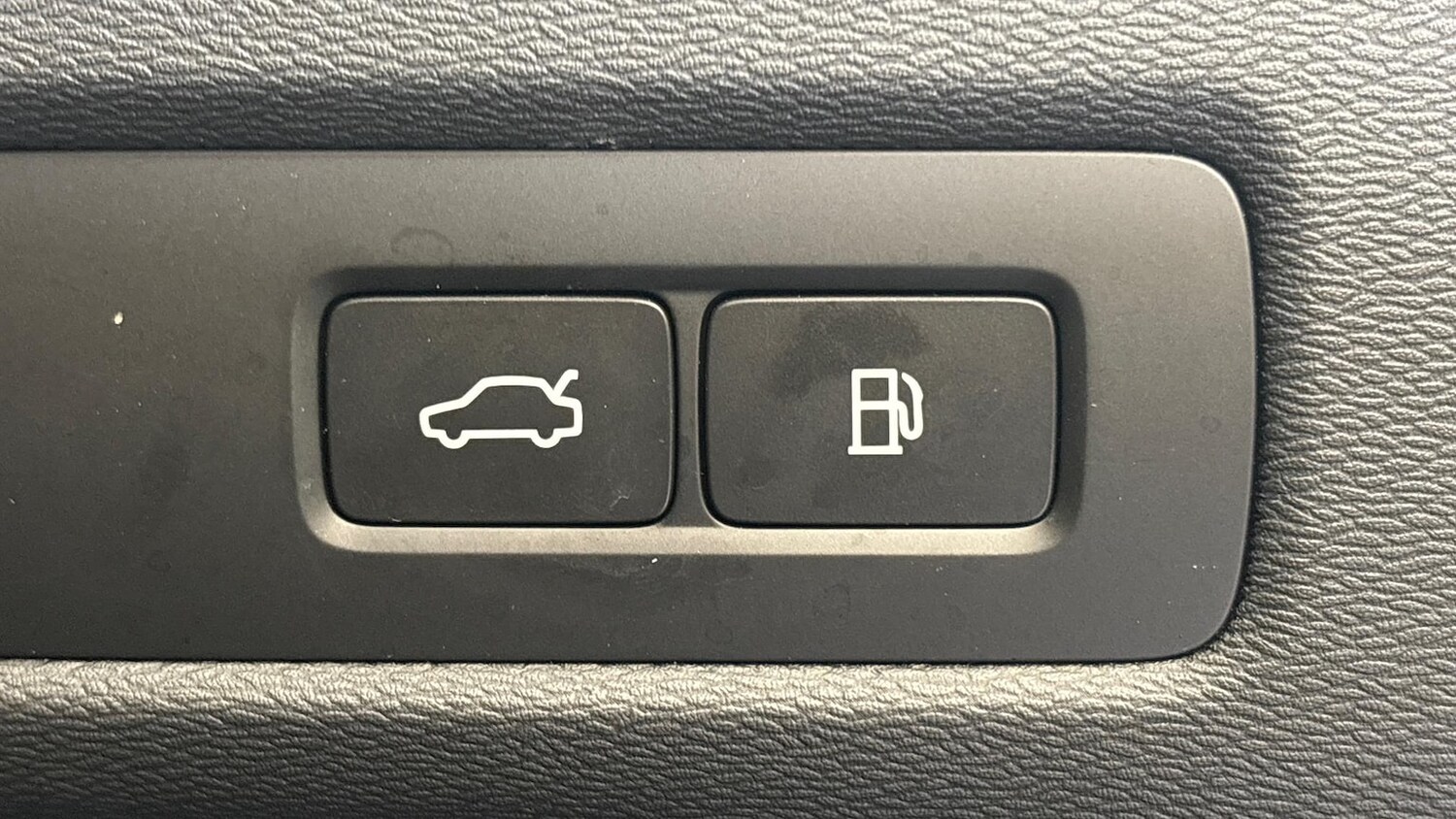 Used Volvo XC60 2025 for sale - 78139504: Photo 32