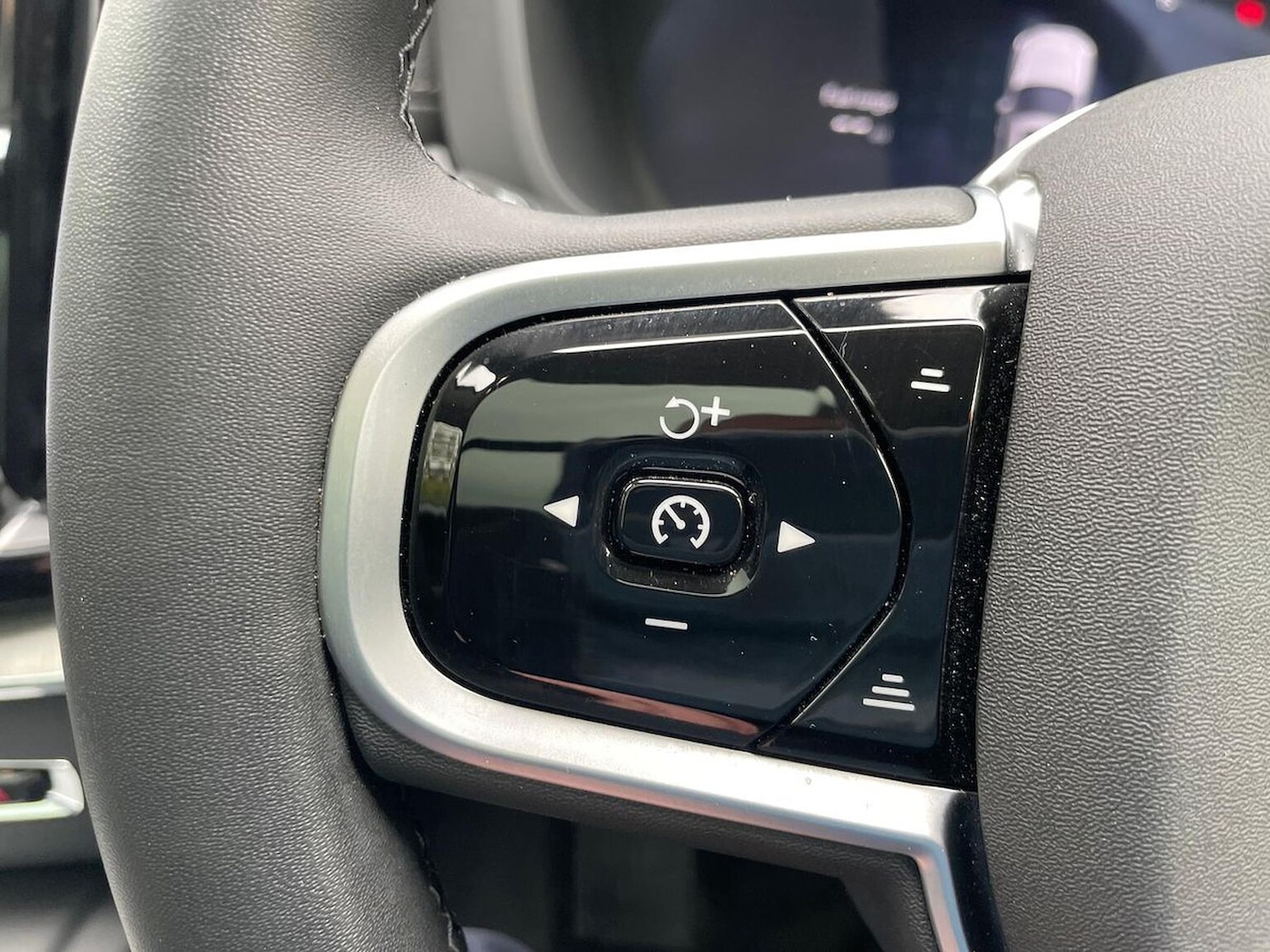 Used Volvo XC60 2025 for sale - 76490767: Photo 27