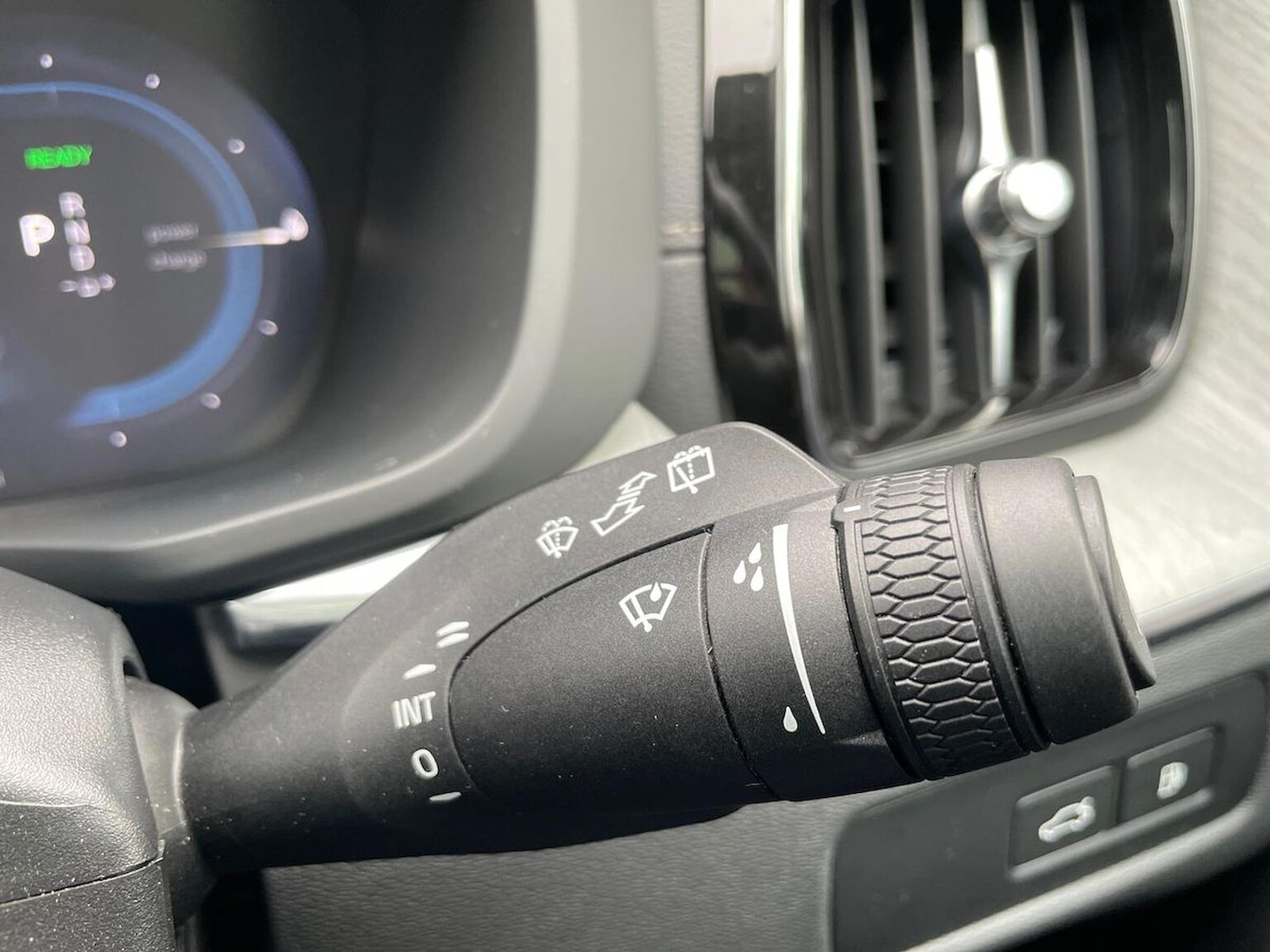 Used Volvo XC60 2025 for sale - 76490767: Photo 28