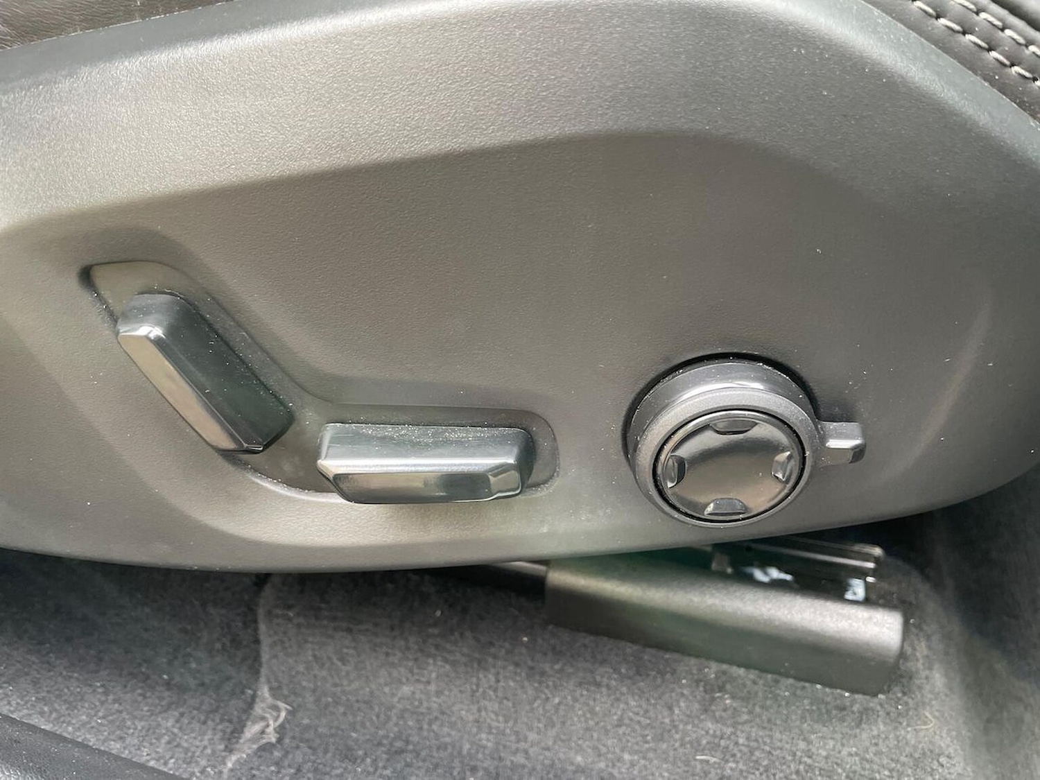 Used Volvo XC60 2025 for sale - 76490767: Photo 30