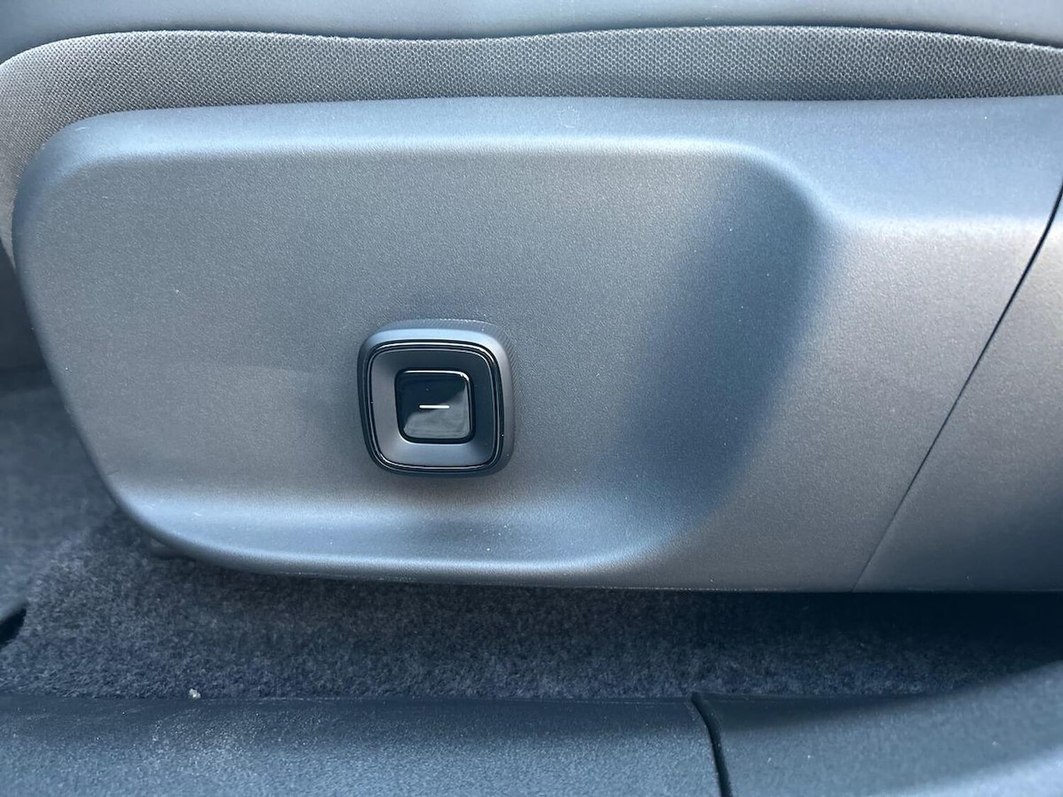 Used Volvo EX30 2025 for sale - 76536638: Photo 32