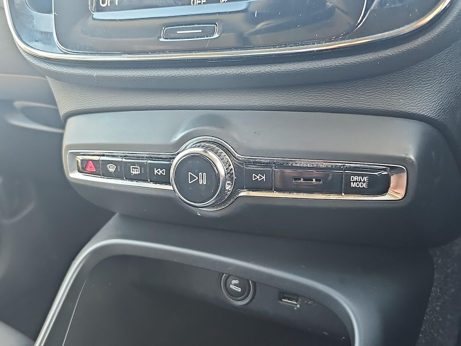 Used Volvo XC40 2020 for sale - 78061064: Photo 12