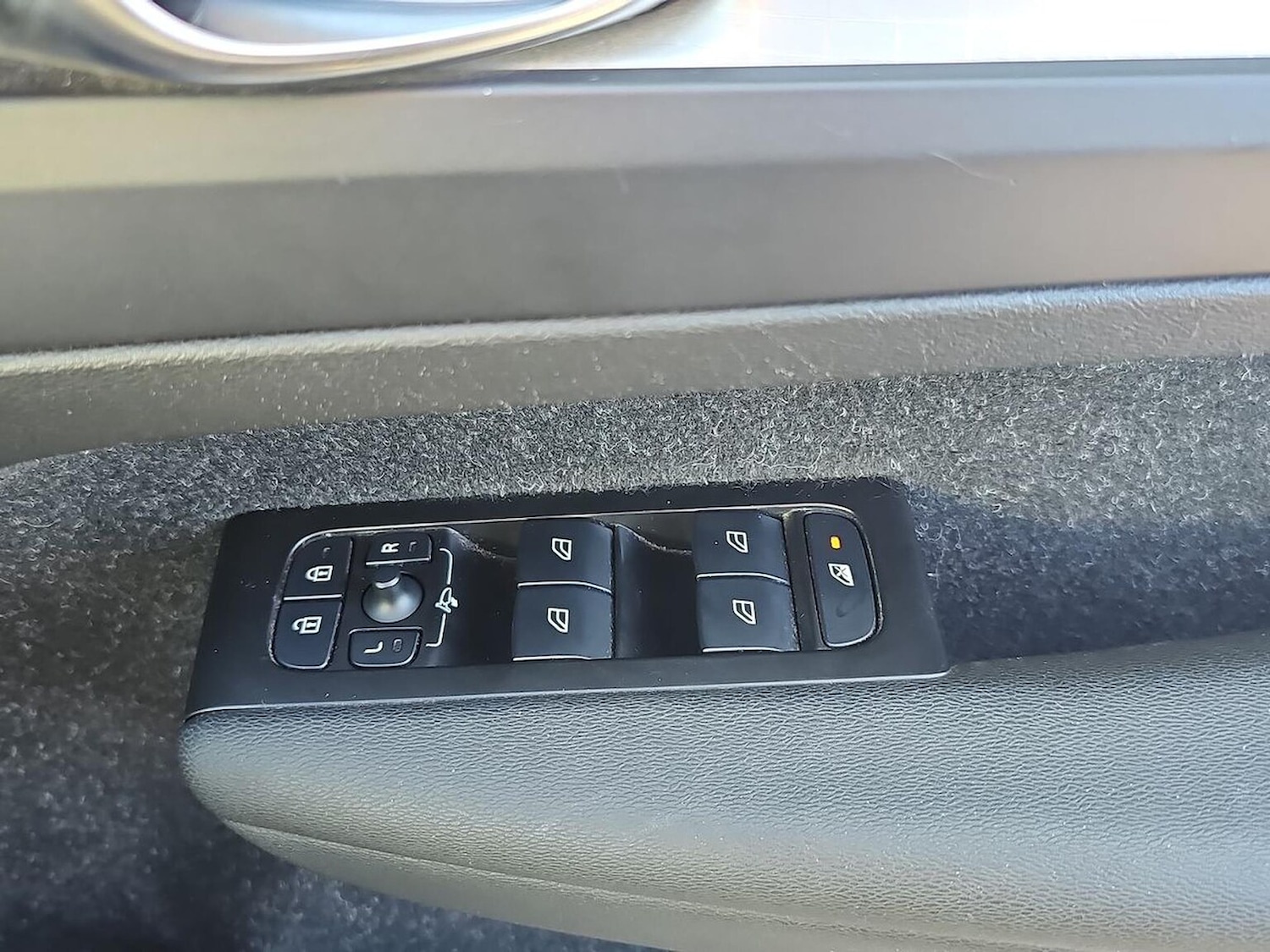 Used Volvo XC40 2020 for sale - 78061064: Photo 21