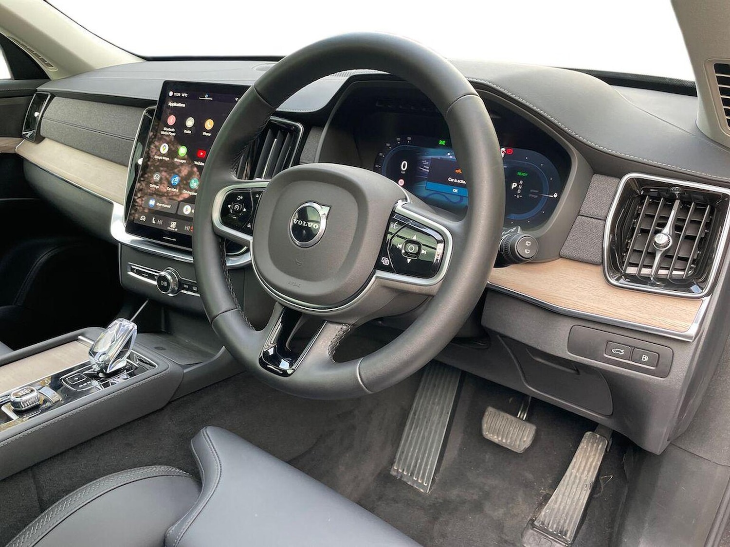 Used Volvo XC90 2025 for sale - 76455302: Photo 15