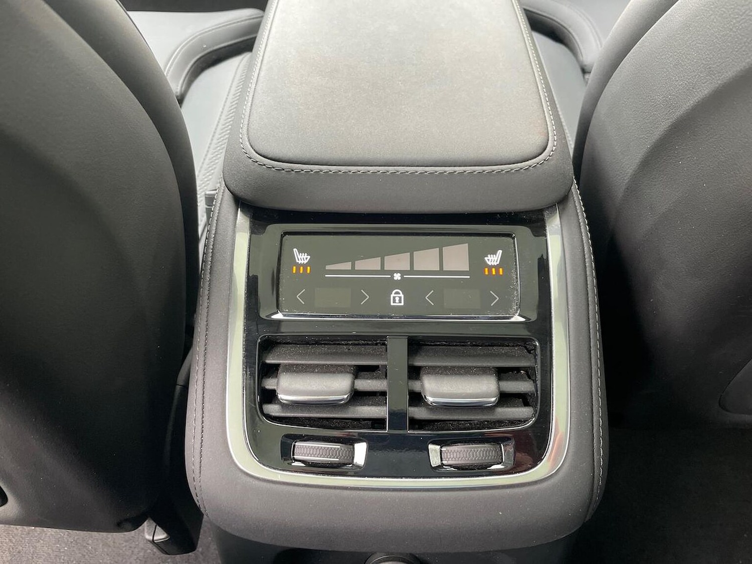 Used Volvo XC90 2025 for sale - 76455302: Photo 22