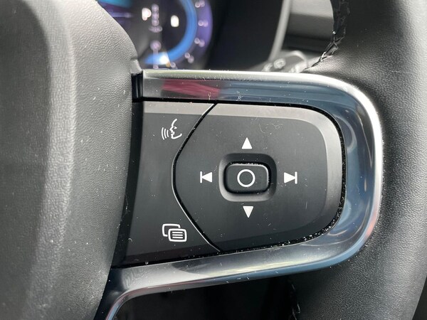 Used Volvo XC40 2023 for sale - 76170661: Photo 26