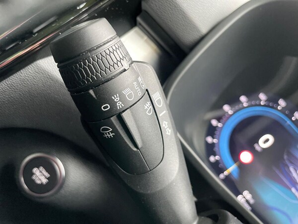 Used Volvo XC40 2023 for sale - 76170661: Photo 29
