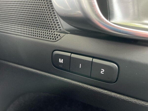 Used Volvo XC40 2023 for sale - 76170661: Photo 31