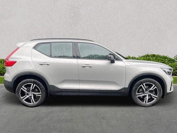 Used Volvo XC40 2023 for sale - 76170661: Photo 3