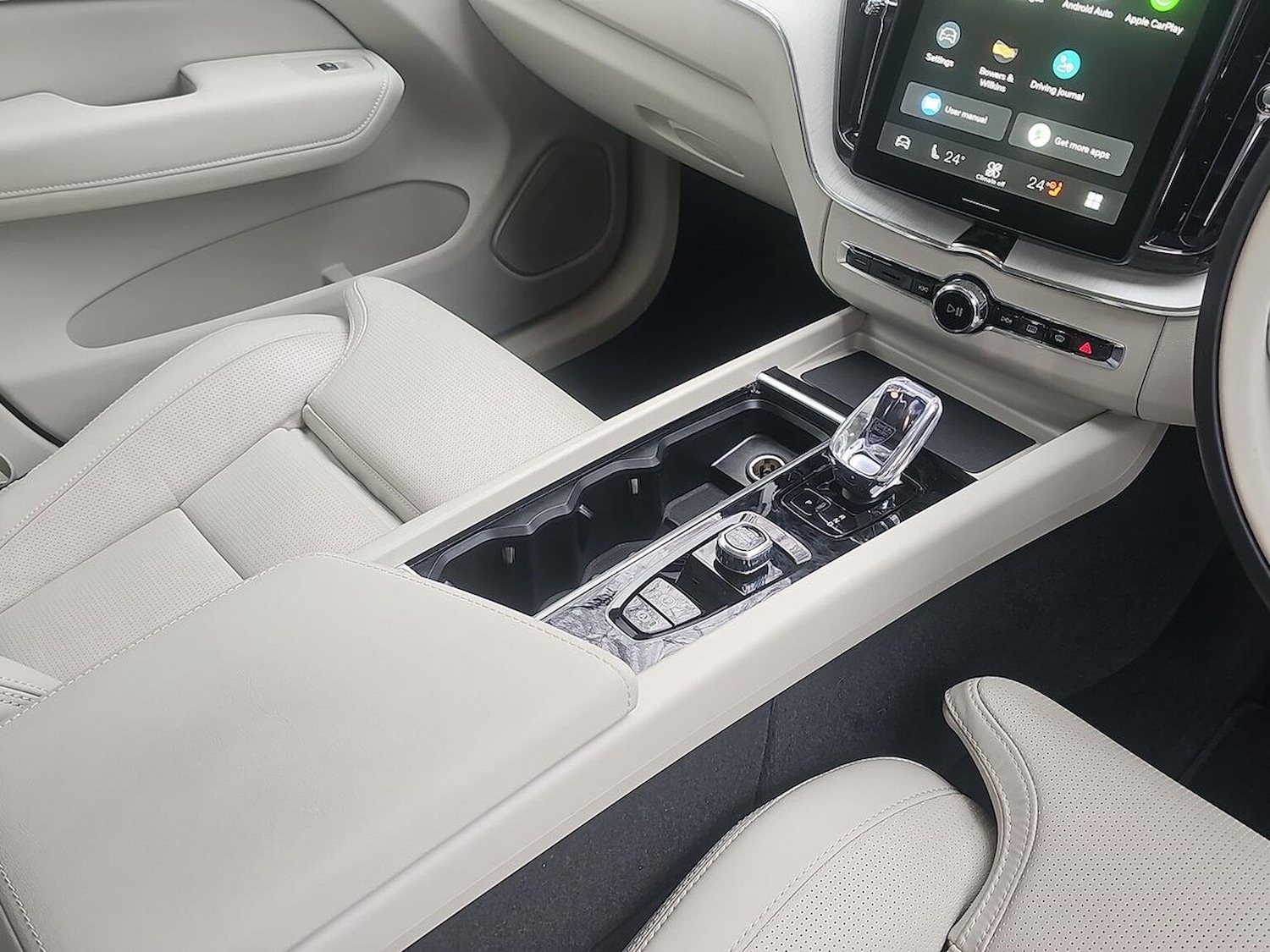 Used Volvo XC60 2025 for sale - 77489678: Photo 13