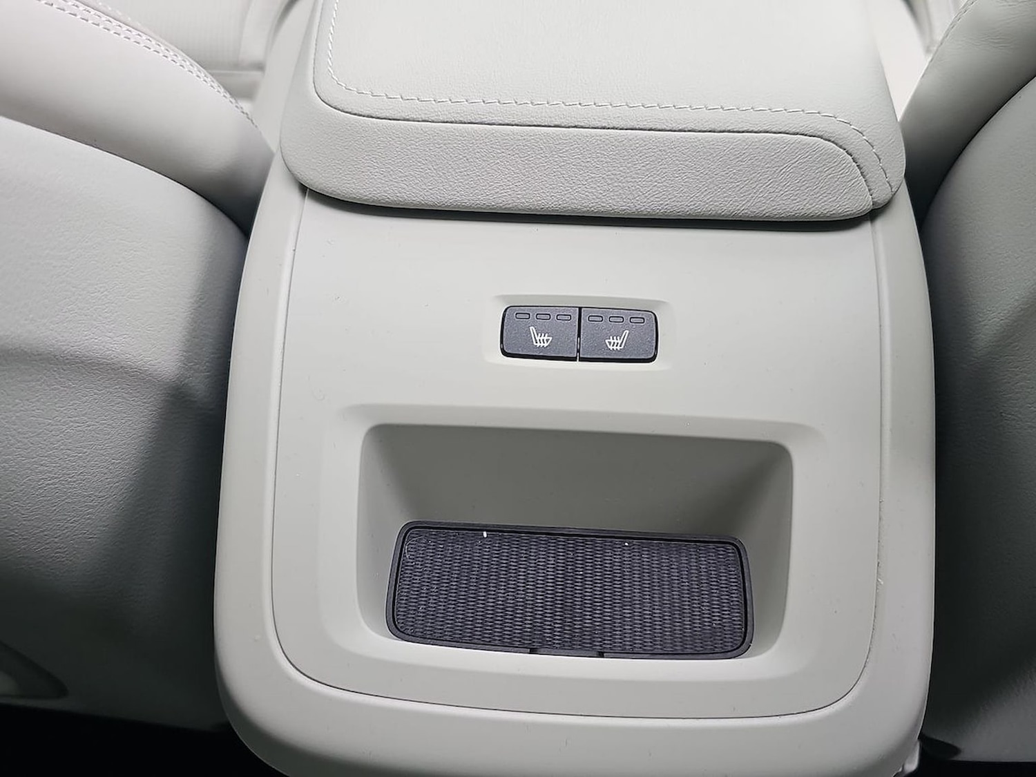 Used Volvo XC60 2025 for sale - 77489678: Photo 41