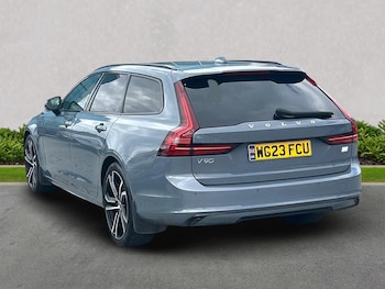 Used Volvo V90 2023 for sale - 75656000: Photo