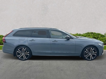 Used Volvo V90 2023 for sale - 75656000: Photo